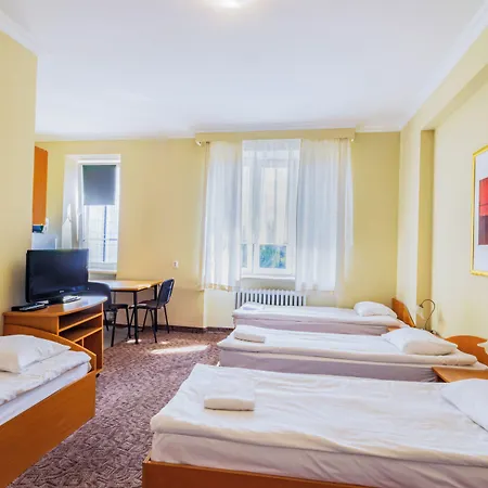 Stadion Apartahotel 3*