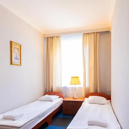 Stadion Aparthotel 3*