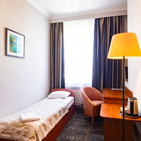 Aparthotel Stadion 3*