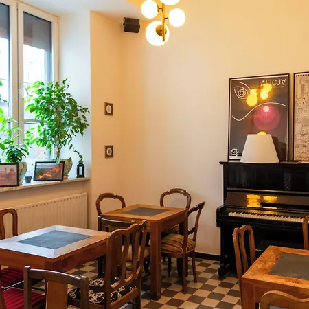 Aparthotel Stadion 3*