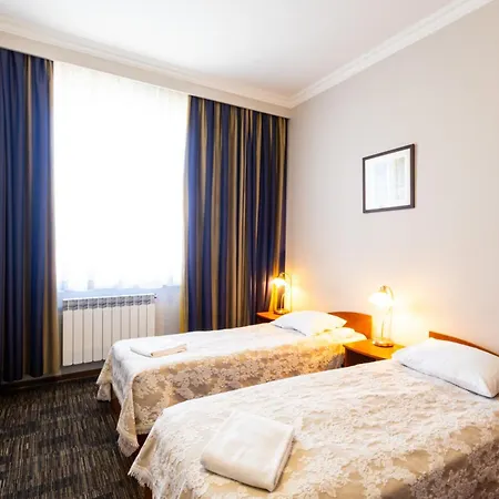 Aparthotel Stadion 3*